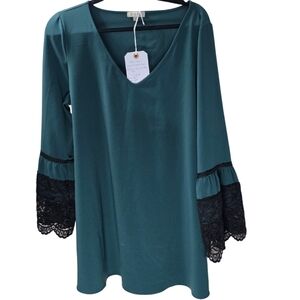 Kimi & Kai Forest Green Lace Long Bell Sleeve Tunic Blouse Top Sz M